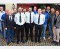 Bild: wku
Nach der Vorstandswahl beim Soldaten- und Kameradschaftsverein Königstein: (von links) Reinhard Pirner, Wolfgang Platzer, Soldatenbund-Bezirksvorsitzender Horst Embacher, Horst Pirner, Stefan Vogl, Marco Renner, der neue Vorsitzende Markus Rippl, Jannik Brunner, Uwe Köller, Michael Zahn, Reinhold Koch, Hans Martin Grötsch und Zweite Bürgermeisterin Doris Lehnerer.