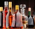 Symbolbild: monticellllo – stock.adobe.com
Mit Kursleiter Günter Graf können die Teilnehmer Gin, Rum, Tequila, Cognac und Whisky verkosten.