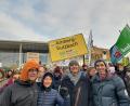 Bild: Evi Rahm/exb
Unter den Landwirten und Naturschützen, die aus dem Landkreis Amberg-Sulzbach nach Berlin gefahren waren, waren auch (von links) Bernd Emmerich, Ruth Baumgartl, Landwirt Hubert Lautenschlager und BN-Geschäftsführer Horst Schwemmer.