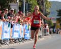 Bild: Theo Kiefner
Andreas Hecht jubelt kurz vor dem Zieleinlauf: 2022 wurde der Polizeibeamte aus Pechbrunn bayerischer Halbmarathon-Meister - sein bislang größter sportlicher Erfolg.