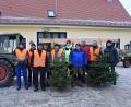 Bild: nag
Gute gelaunt und hoch motiviert sind die jungen und älteren Helfer bei der Christbaumsammelaktion der Kolpingsfamilie Schnaittenbach.