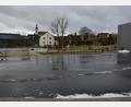 Bild: jr
Wetterbedingt ist derzeit nicht viel los auf dem Freizeit-Areal am Dorfteich in Bad Neualbenreuth. Sobald es in den kommenden Monaten wärmer wird, dürfte sich das schnell ändern. Auf die Asphaltdecke des Geländes soll eine „Mensch-ärgere-dich-nicht“-Spielfläche aufgebracht werden.