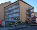 Bild: dob
Zum ehemaligen Schwesternwohnheim in der Pfarrgasse rückt ein großes Aufgebot an Feuerwehrkräften an.