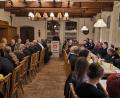 Bild: jma
Zahlreiche Mitglieder sind bei der Jahreshauptversammlung der Feuerwehr Pressath anwesend und stimmen unter anderem über eine Satzungsänderung ab.