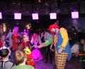 Bild: Matthias Stumpf/exb
Es war wieder viel los beim Kinderfasching der Narrhalla Weiden. Der Clown führte heiter durchs Programm.