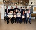 Bild: fs
Der FC Dießfurt ehrt verdiente Mitglieder (sitzend von links) Johann Flessa, Anton Biersack, Albert Weiß, Alfred Vogel, Max Reichl, (stehend von links) Ehrenamtsbeauftragter Stefan Kallmeier, Wolfgang Pfleger, Tobias Ficker, Richard Hösl, Christian Reichl, Vorsitzender Tobias Hösl.