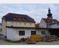 Bild: tra
Die enorme Erhöhung des Wasserpreises beschäftigte auch die Gemeindeverwaltung im Rathaus, auf dessen Dach eine Photovoltaikanlage installiert worden ist. Umstritten ist der Standort des neuen Bauhofs an der Stelle des alten.