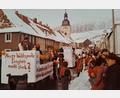 Archivbild: Hans Lukas/exb
Aus der Anfangszeit des Waldecker Faschingszuges stammt diese Aufnahme. Das genaue Datum lässt sich nicht mehr genau feststellen. Das vom langjährigen WCV-Präsidenten Hans Lukas gemachte Foto soll aber laut seinem Nachfolger Klaus Wegmann zwischen 1972 und 1975 entstanden sein.