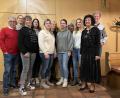 Bild: Renate Zupfer-Vilas/exb
Die Führungsriege der ASV-Tennissparte mit (von links) Juan Vilas, Peter Troglauer und Katrin Hanauer, Michaela Greiner, Anett Schulze, Carmen Bitterer und Stefanie Schramek, Edeltraud Gmeiner, Daniela Dlabolova, Waltraud Neubauer-Zupfer und Dieter Neubauer .
