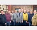 Bild: Sigmund Schütz/exb
Beim Männergesangverein standen Neuwahlen an: (von links) Stadtpfarrer Konrad Amschl, Stefan Werner (Vorsitzender der Sängergruppe Wiesau), Otto Hültner, Helmut Weiß, Steffen Braunert, Herbert Ulrich, Norbert Danhof, Sigmund Schütz, Engelbert Eckert, Kurt Weiß und Bürgermeister Alfred Stier.