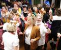 Bild: mab
Stimmung geht auch ohne Männer, wie es beim Schwarzenfelder Frauenfasching den Anschein hat.