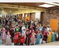 Bild: Anita Ries/exb
Beim Kinderfasching in Schmidgaden tanzen die kleinen Maschkerer ausgelassen.