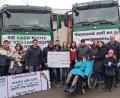 Bild: Familie Schedl/exb
Die Scheckübergabe mit Vertretern der Firma Biogas Schedl, des Rings junger Landwirte Tirschenreuth, des Vereins "Happynest" sowie Bürgermeister Johann Burger.