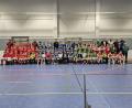 Bild: khg
Die sechs an der Hallenfußball-Landkreismeisterschaft beteiligten Jungen-Teams bei der Siegerehrung