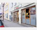 Bild: Petra Hartl
Von außen betrachtet blieb alles gleich, aber hinter den Kulissen gibt es beim Döner-Imbiss „Pizza Avanti“ einen neuen Pächter – und der ist in der städtischen Gastro-Szene kein Unbekannter.