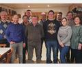 Bild: Josef Hanauer/exb
Wahlen beim Kleintierzuchtverein Wiesau: Das Bild zeigt das Führungsteam mit dem neuen Vorsitzenden Johannes Stengl (vorne, Dritter von rechts) und dem bisherigen Vorsitzenden Markus Stengl (hinten rechts).