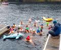 Bild: Thomas Geißler/fph
Die Mitglieder der "Ice Crew", die auch das Event organisieren, waren traditionell die erste Gruppe im Wasser und die, die es am längsten darin ausgehalten hat.