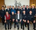 Bild: rha
Die Feuerwehr Sigl hat zwei neue Ehrenmitglieder und zeichnet langjährige Mitglieder aus (sitzend, von links:) Günter Lehner, Josef Graf, Ludwig Graf, Ehrenkommandant Karl Trummer und Ehrenvorsitzender Georg Ringer; hinten (von links): Kreisbrandmeister Michael Iberer, Erster Vorsitzender Rudolf Ernst, Georg Dotzler, Franz Herold, Gruppenführer Matthias Trummer, Zweiter Vorsitzender und Gruppenführer Michael Lang, Erster Kommandant Stefan Schertl, Bürgermeister Hans-Martin Schertl, Hubert Merkl, Zweiter Kommandant Florian Ringer und Kreisbrandmeister Andreas Luber.