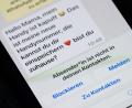 Symbolbild: Sebastian Gollnow/dpa
Trickbetrüger arbeiten vor allem im Internet. Seit neustem versuchen sie, über falsche Liebesbeziehungen im Internet Geld zu erpressen.