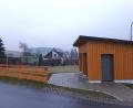 Bild: bjp
Mit Recht stolz sind die Feilersdorfer auf ihren neu ausgestatteten Spielplatz. Auch beim Bau des Geräteschuppens für die Feuerwehr legte das ganze Dorf mit Hand an.