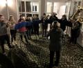 Bild: bk
Der Posaunenchor unter Leitung von Katrin Seidl erfreut in Kaltenbrunn zum Jahreswechsel mit Chorälen und Liedern.