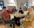 Bild: Klaus Schuster/exb
Felix Kubitschek (links) ist das neue 100. Mitglied des OGV Waldsassen. Mit im Bild (von links) die Vorstandsmitglieder Wilfried Roeb, Klaus Schuster, Gudrun Schuster und Gabriele Treml-Laubert sowie Eva Kastl.