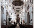 Symbolbild: pz
In der Basilika Waldsassen machte sich ein 58-Jähriger an einem Opferstock zu schaffen.