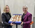 Bild: ero
Hier werden die Lions-Krapfen bei der Firma ATH Heinl abgeliefert.