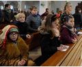 Bild: le
Farbenprächtige Kostüme zeigten die Kinder beim Familiengottesdienst am Faschingssonntag.