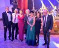 Bild: Birgit Singer-Grimm/exb
Eine Delegation aus Kümmersbruck zu Besuch in der Partnerstadt Holýsov (von links): Manfred Singer, Libor Schröpfer, Birgit Singer-Grimm, Alena Burianová, Hanka Valachovicová sowie Gabi und Roland Strehl.