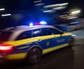 Symbolbild: Marijan Murat
Nach einem handfesten Streit in einer Asylbewerberunterkunft wird die Polizei ins Krankenhaus gerufen, wo einer der Beteiligten behandelt werden solle und das Personal attackierte.