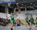 Archivbild: Dieter Jäschke
Offensiv setzt die DJK am Samstag in Stadtbergen auch auf ihre Flügelspieler (am Ball Liam Archer).