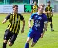 Archivbild: war
Bereits in der Sommervorbereitung traf der SV Etzenricht um Nick Sperlich (rechts) auf den ASV Burglengenfeld. Damals gewann der ASV mit 1:0.