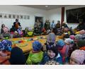 Bild: Kindergarten Schmidgaden/exb
De Kinder stürmen das Rathaus und haben mächtig Spaß dabei.