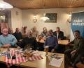 Bild: Markus Schäffler/exb
Kommunalpolitische Themen behandelten die Freien Wähler bei einem Treffen in Wiesau. Mit dabei waren der Neustädter Kreisvorsitzende Karl Meier (vorne, Zweiter von links), der Wiesauer Ortsvorsitzende Markus Schäffler (vorne, Dritter von links), FW-Landesvorstandsmitglied Bernhard Schmidt aus Erbendorf (hinten, Zweiter von rechts) und Zweiter Ortsvorsitzender Thomas Streber (Dritter von rechts).