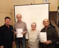 Bild: Sigrid Spies/exb
Vorsitzende Sigrid Spies (Zweite von rechts) und Schatzmeister Norbert Lange (links) mit den beiden Geehrten, Gerhard Raum (Zweiter von links) und Franz Gerl.