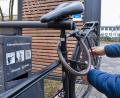 Bild: Stephan Huber
Am Multifunktionsplatz in Amberg gibt es nun neben den Fahrradgaragen auch eine Reparaturstation.