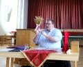Bild: Frauen- und Mütterverein Fuchsmühl/exb
Pfarrer Sven Grillmeier beim Vortrag in Fuchsmühl.