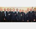 Bild: gf
Langjährige Mitglieder wurden bei der Feuerwehr Karmensölden geehrt (von links): Stadtbrandrat Heiner Scharf, Bürgermeister Franz Badura, Josef Götz, Herbert Rath, Wolfgang Liebl, Günter Koller, Andreas Pickel, Franz Weiß, Walter Graml, Thomas Aures, Jürgen Wamser und Volker Weiß.