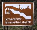Bild: Hösamer
Tafeln an Autobahnen, die auf touristische Sehenswürdigkeiten wie die Schwandorfer Felsenkeller hinweisen, können Kommunen teuer zu stehen kommen.