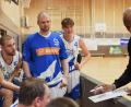 Bild: G. Büttner
Da halfen auch die taktischen Tipps von Trainer Johnny Griffin nicht weiter: Die TB-Basketballer verloren ihr Heimspiel gegen die TG Landshut.