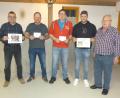 Bild: Feuerwehr Wetzldorf/exb
Die Gewinner des Preisschafkopfs (von links) Hubert Schinner, Tobias Panzer, Michael Janner und Johannes Götzl mit Organisator Willi Kraus.