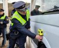 Bild: scm
Das neue Personendetektionsgerät soll die Arbeit der Grenzpolizisten erleichtern und beschleunigen.