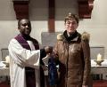 Bild: Pfarrei Immenreuth/exb
Pfarrvikar Dr. Linus dankte der evangelischen Prädikantin Gertraud Burkhardt für ihre offenen Worte bei der Fastenpredigt.