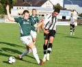 Bild: Gebert
David Kolar (links/Szene aus dem Spiel gegen Stadeln) traf zum 1:1 für Mitterteich in Weißenburg.