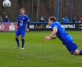 Bild: war
Mit diesem Flugkopfball traf Andreas Wendl zum 1:0 für den SV Etzenricht.