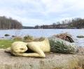 Bild: Evi Wagner
Die schlafende Meerjungfrau am Ufer des Hammersees bezaubert die Betrachter.