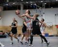 Archivbild: Dieter Jäschke
Viel Geduld fordert Coach Chris Sardgon von seiner Offensive (am Ball Katharina Anderle) am Sonntag gegen die favorisierten Nördlingerinnen ein.