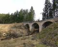 Bild: Portner
Die Gemeinde Weiding plant mit finanzieller Unterstützung durch das ILE-Regionalbudget eine überdachte Raststation am Bayerisch-Böhmischen-Freundschaftsweg in Nähe der Drei-Bogen-Brücke zwischen Gaisthal und Schönsee.