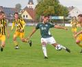 Archivbild: Gebert
Der SV Mitterteich empfängt am Samstag die SG Quelle Fürth. Nicht dabei ist der verletzte Daniel Lauterbach (grünes Trikot).